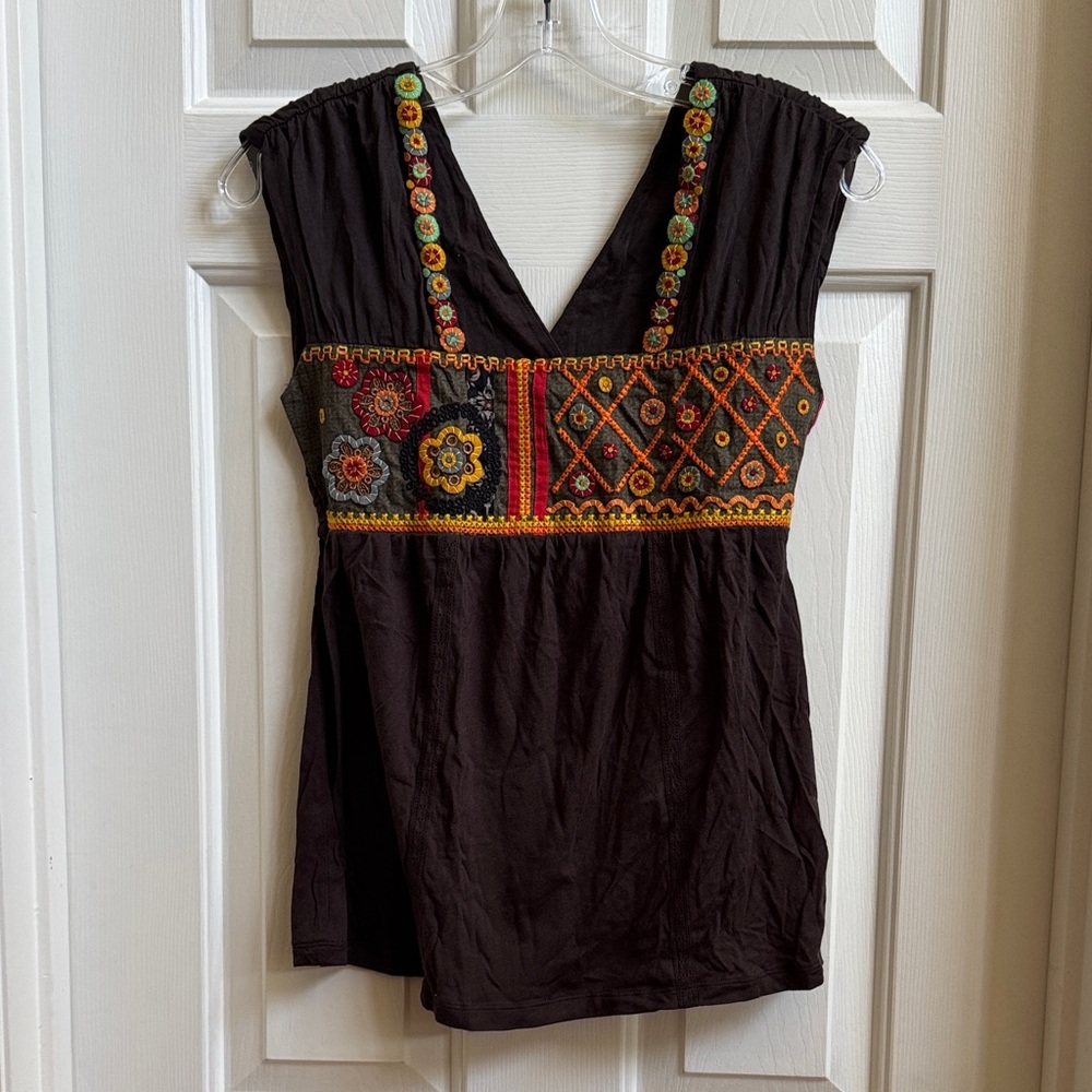 Source Unknown Black Tank Top with Multicolor Embroidered Accents